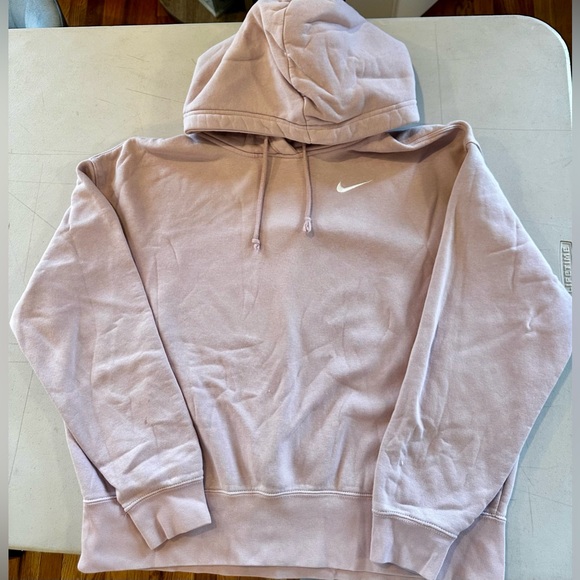 Nike Tops - Nike